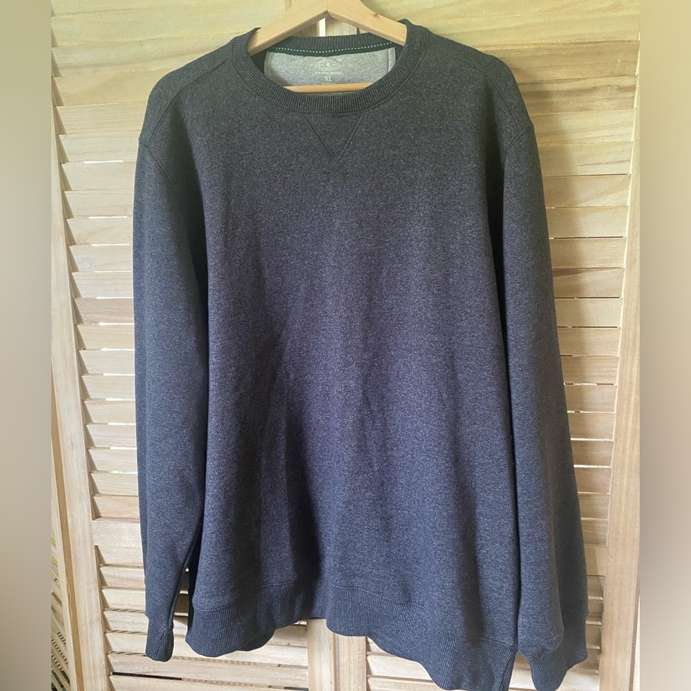 G.H. Bass Crewneck sweatshirt
